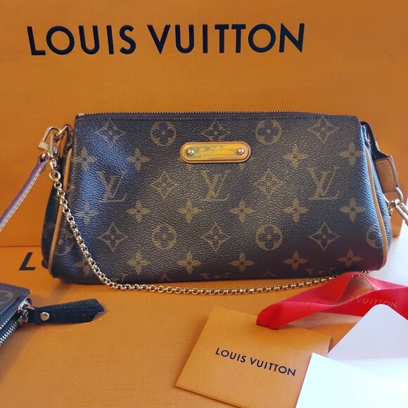 Eva Monogram Clutch with original strap - Picture 2 of 14